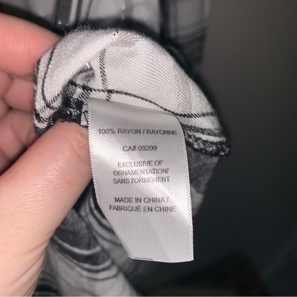 Cleo Black and White Plaid Ruffle Metallic Threading Button Down Shirt S - Picture 9 of 9